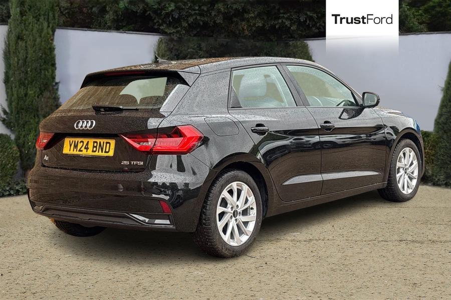 Audi A1 Photo autoimg-488deb8476c05ad949bec8d366a82a261ceb0777.jpg