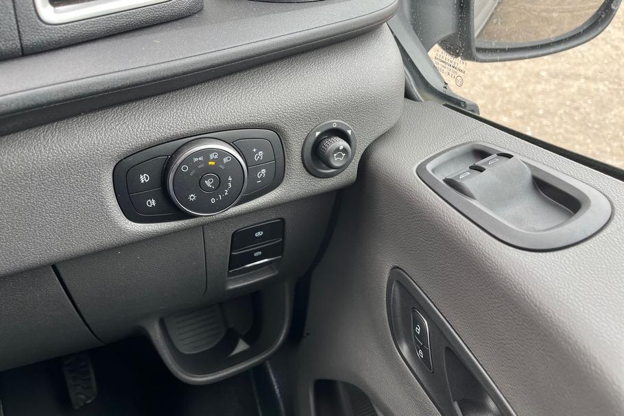 Used Ford E-TRANSIT YP75HFB 30