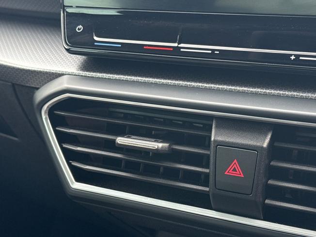 SEAT Leon Photo 45