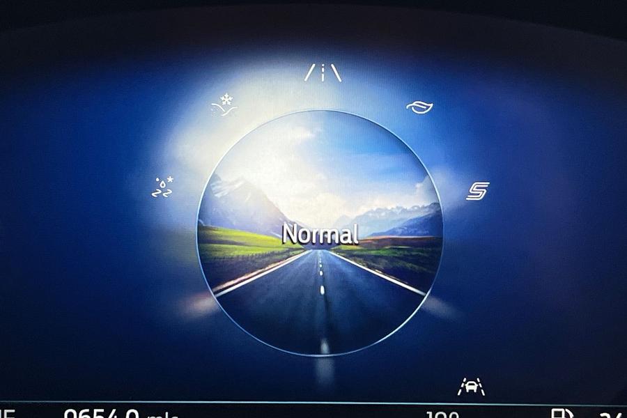 Ford KUGA Photo autoimg-48914294f51e4c1f7a0fd0249561807bfcb02d86.jpg