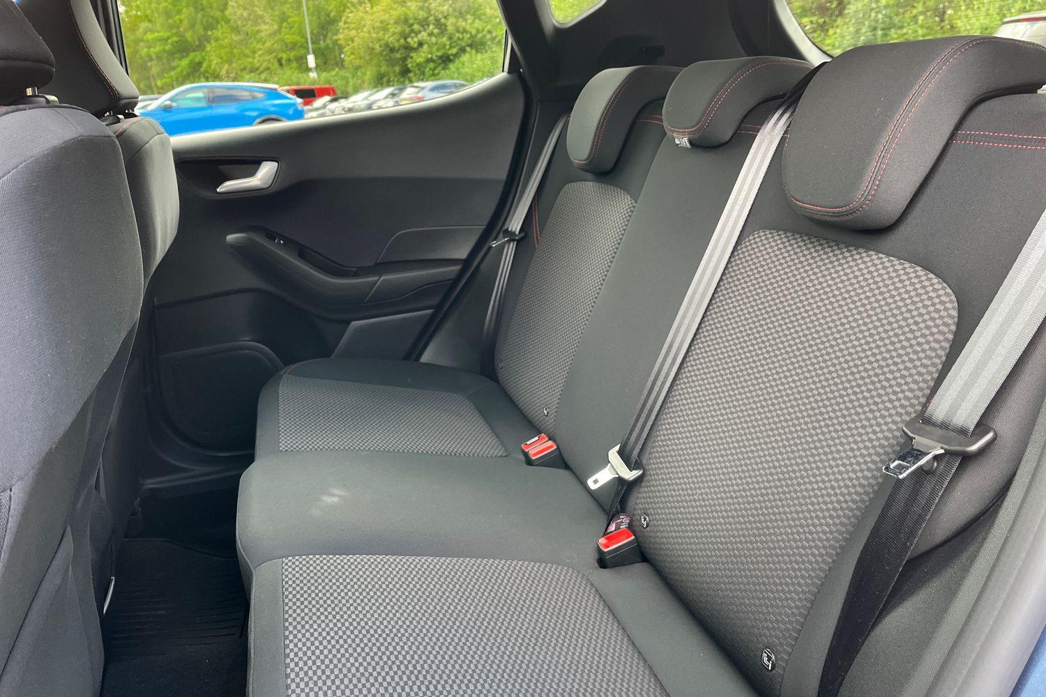 Ford FIESTA Photo 34