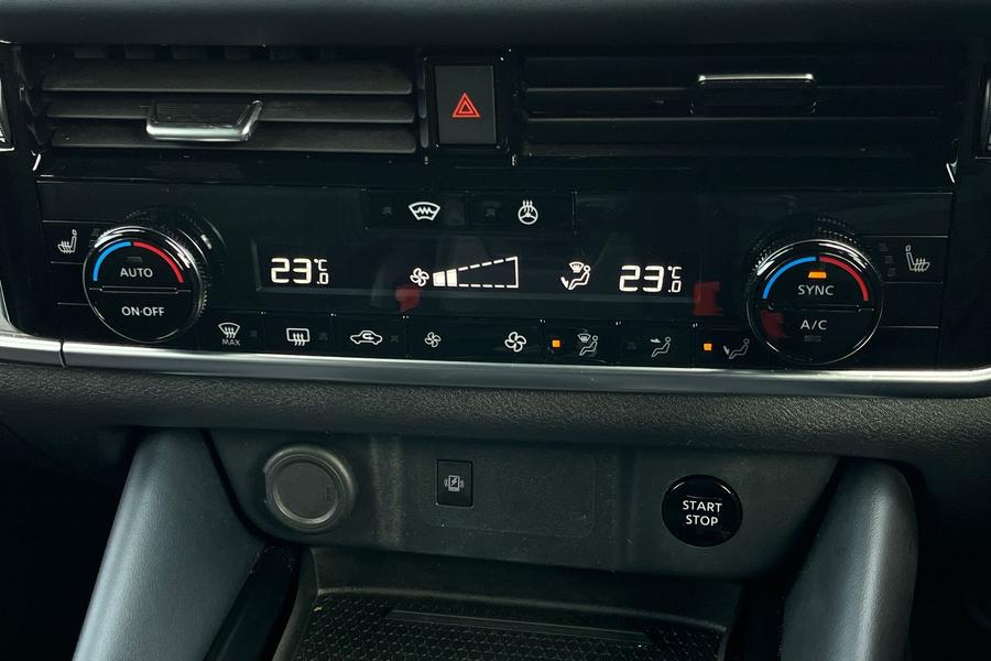 Nissan QASHQAI Photo autoimg-4892d9e28fb34d6b9e64611dd64e42e2b71f997c.jpg