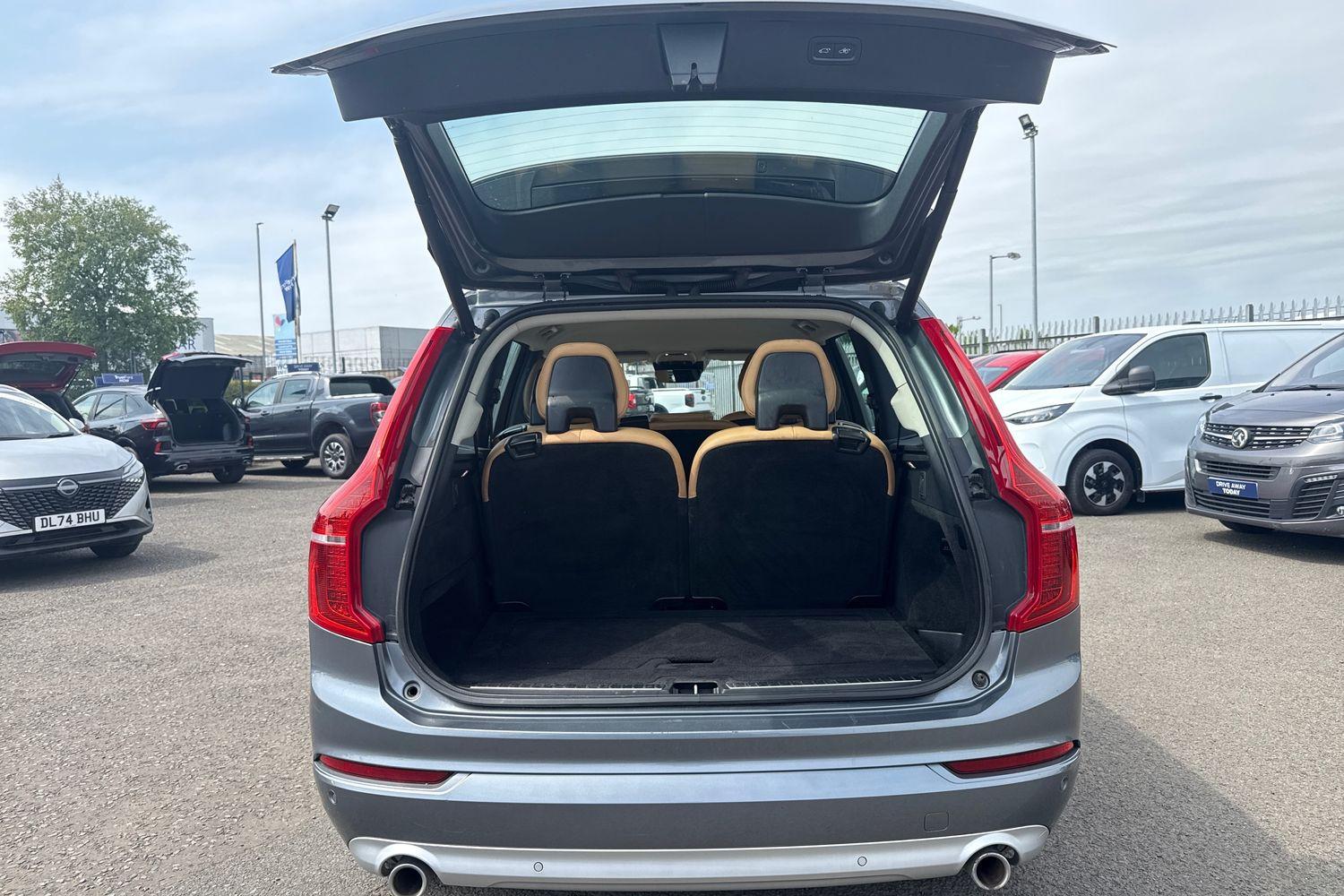 Volvo XC90 Photo 20