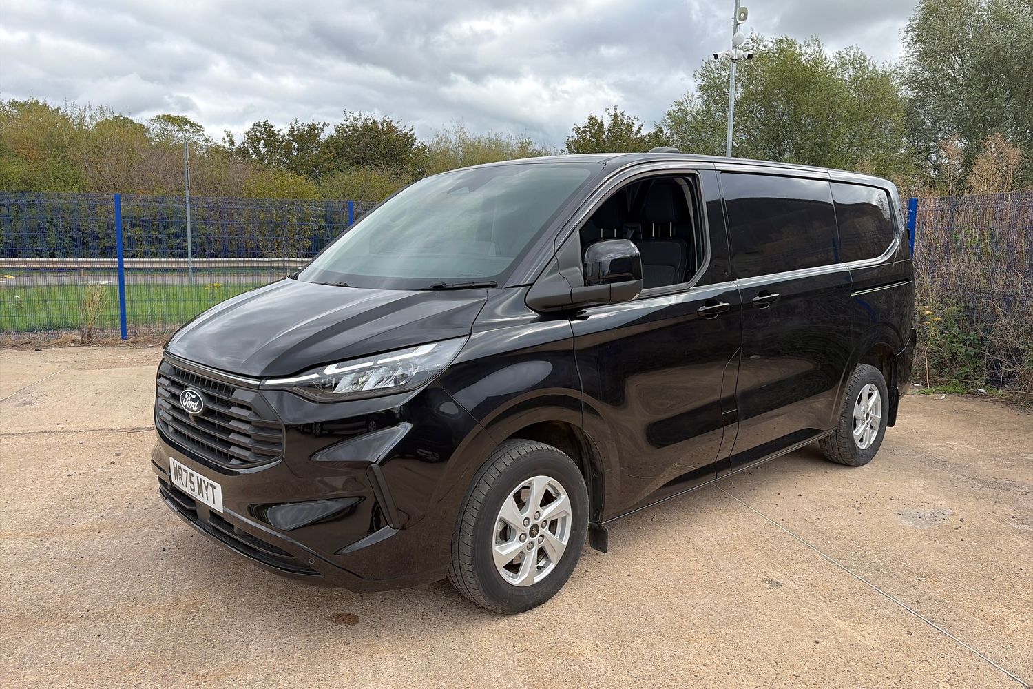 Ford TRANSIT CUSTOM Photo 23