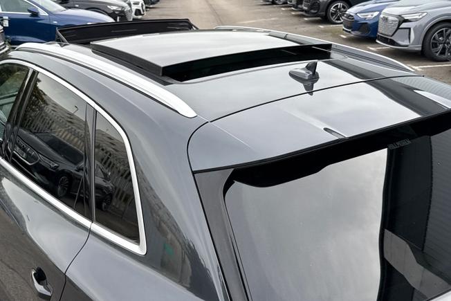 AUDI SQ5 Photo 25