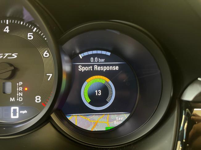 PORSCHE Macan Photo 40