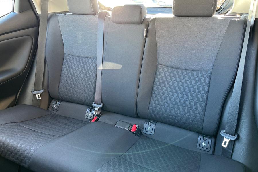 Toyota YARIS Photo autoimg-48a87b552d4ef99e83b8fb1e6045c331934d7dd8.jpg