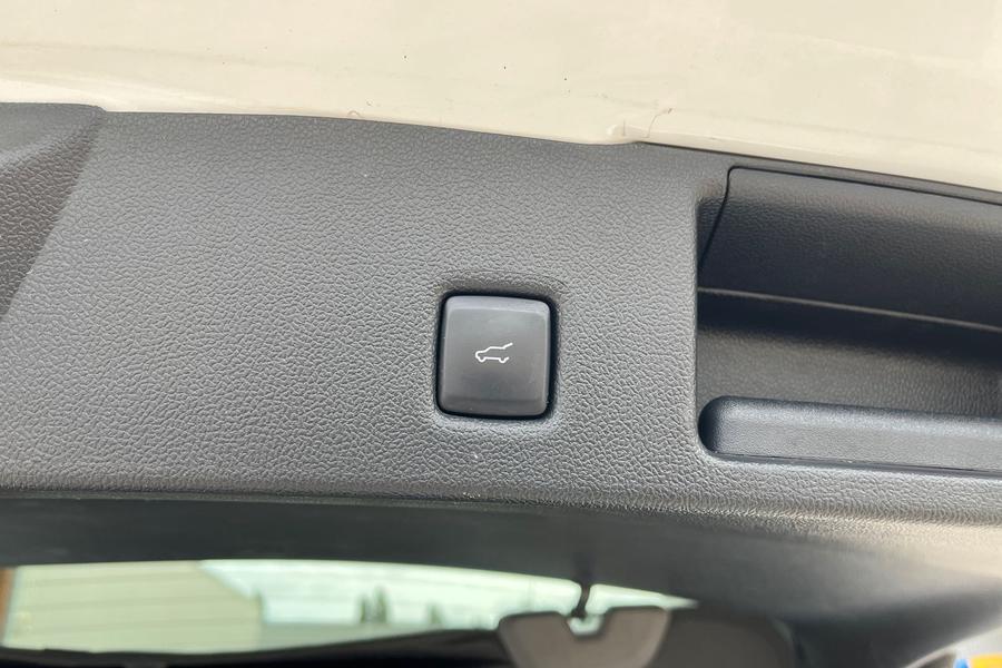 Ford Kuga Photo autoimg-48a8aef7f60a03d39ed58bba335248cb10fb3cf0.jpg