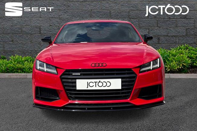 AUDI TT Photo 8