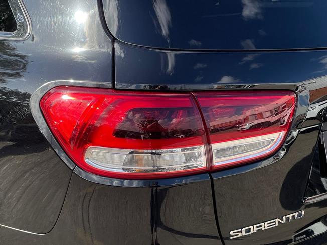 KIA Sorento Photo 18