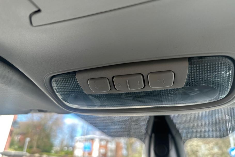 Used Ford Transit Connect MT18LNJ 25