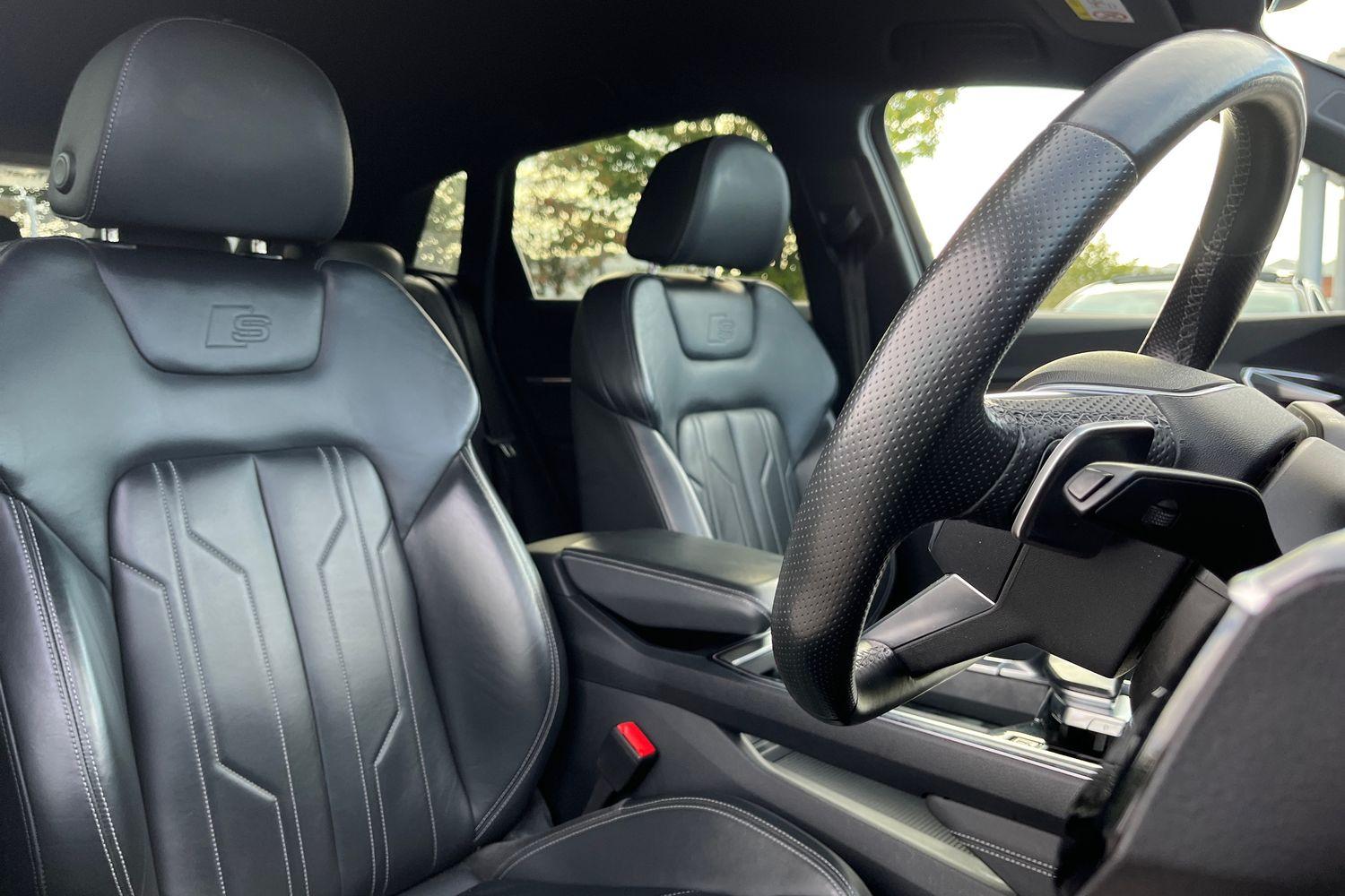 Audi e-tron Photo 16