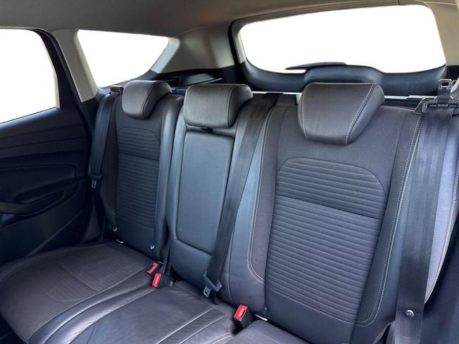 FORD Kuga Photo 9