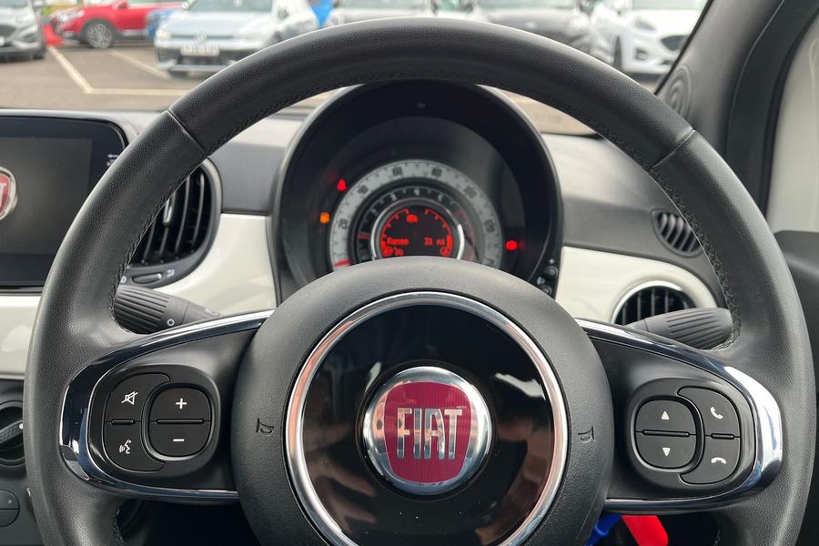 Fiat 500 Photo autoimg-48b527e3639422b6a043ed1f2a554f3cc16a2581.jpg