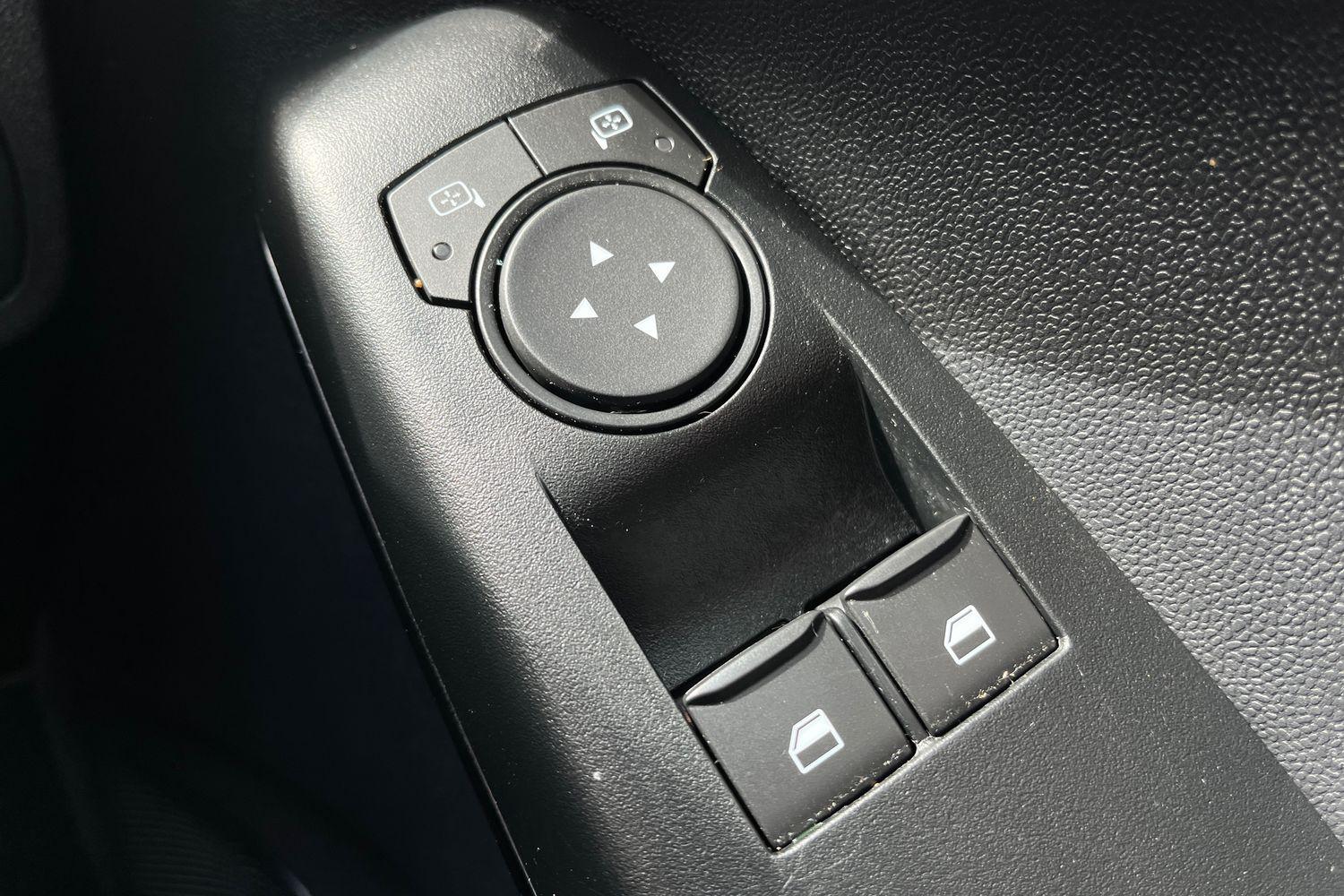 Ford FIESTA Photo 15