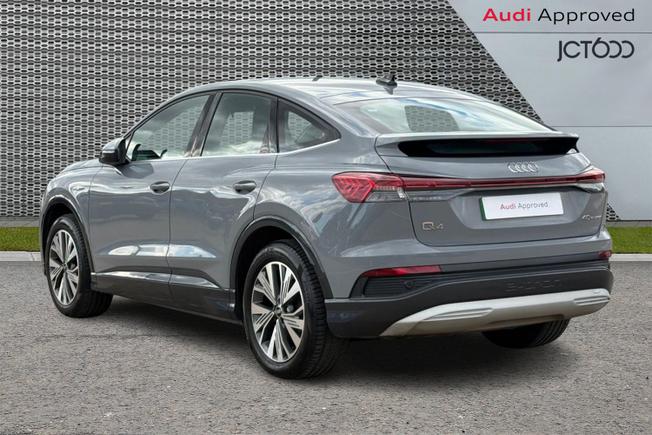 AUDI Q4 E-Tron Photo 3