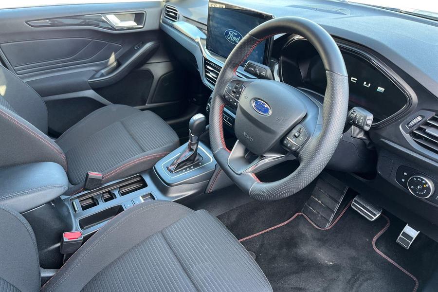 Ford Focus Photo autoimg-48bfd2ec4db2d57e7c7137a03b23163d40dd3feb.jpg