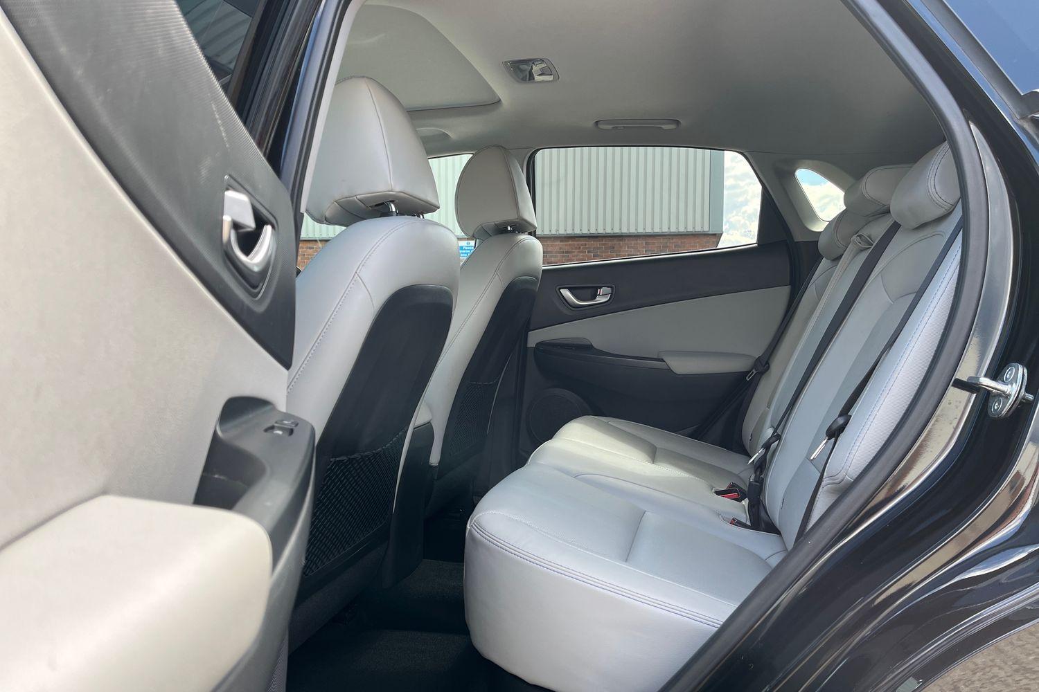 Hyundai KONA Photo 23