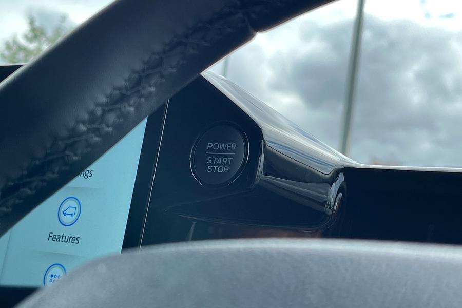 Ford Transit Custom Photo autoimg-48c74454d2a441d834343357313ab1e7de6df83e.jpg