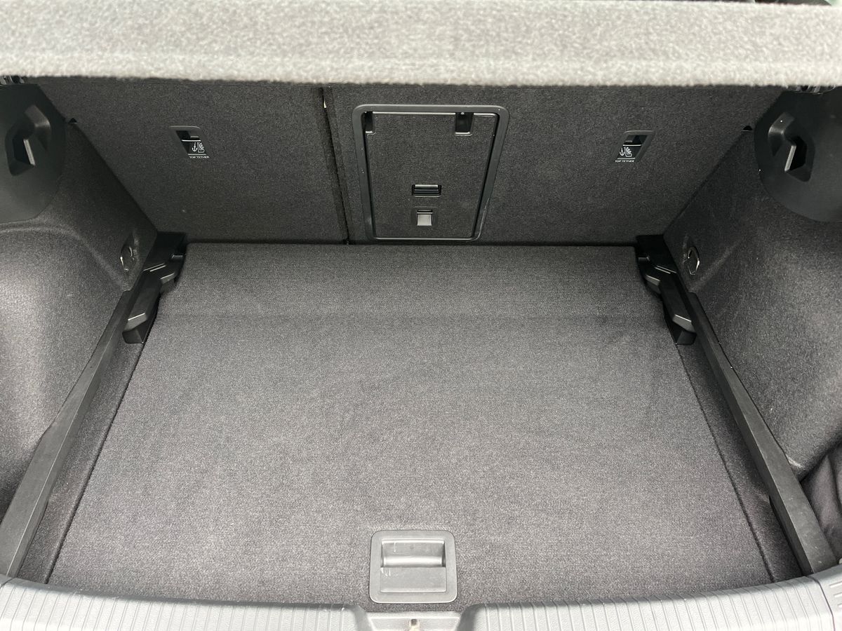Volkswagen Golf Photo autoimg-48c8ca8c22752e93e6631b5ee0fc70e68a6b8553.jpg
