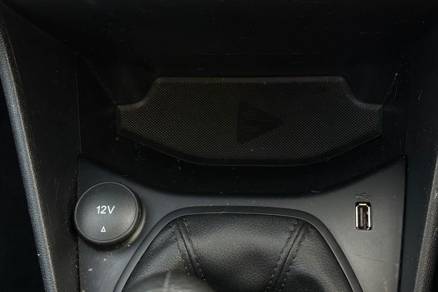 Ford FIESTA Photo autoimg-48cc11d86ce292a05ef95f5a673ca0299b07b2b4.jpg