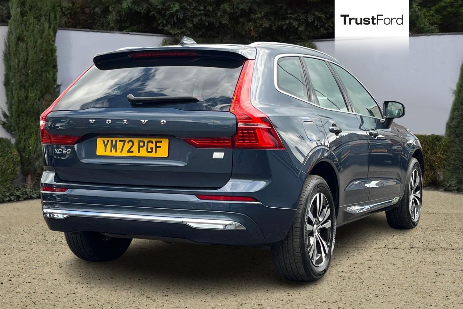 Volvo XC60 Photo 3