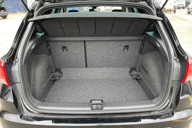 SEAT Arona Photo 12