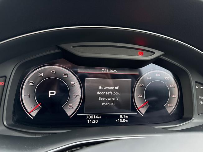 AUDI Q7 Photo 15