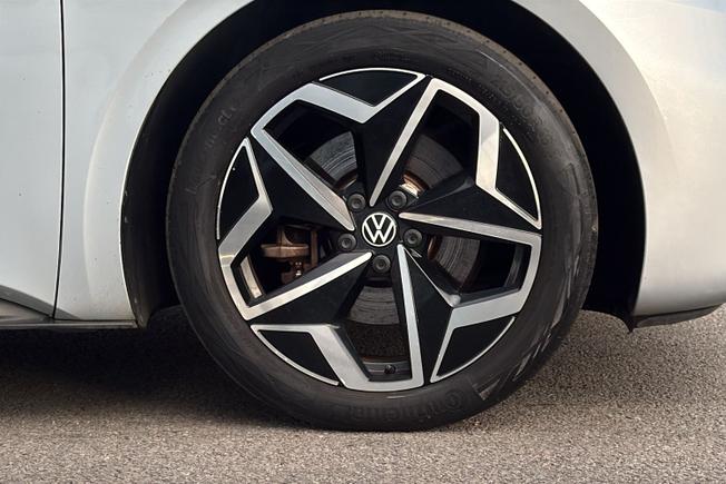 Volkswagen ID.3 Photo 5