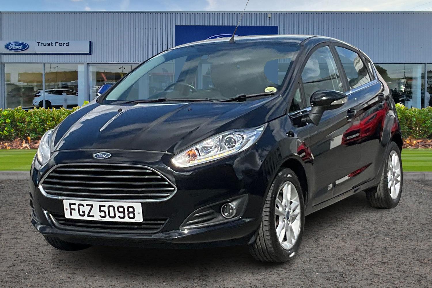 Ford FIESTA Photo 4