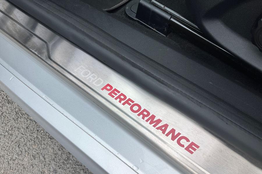 Ford Fiesta Photo autoimg-48e1a2e2c095e548a17863ea771256a2f92c3d51.jpg