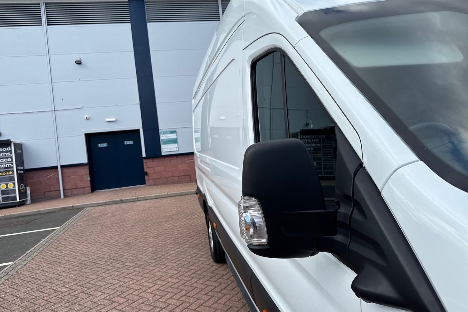 Ford TRANSIT Photo 21