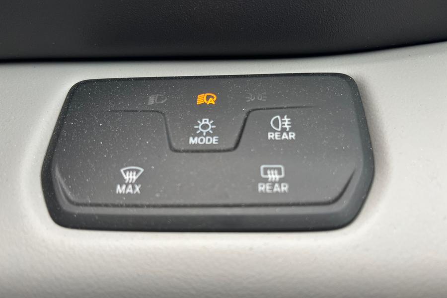 Ford Explorer Photo autoimg-48e4f67fd84232c71d21ffcb0a0ae70fee47f8dc.jpg