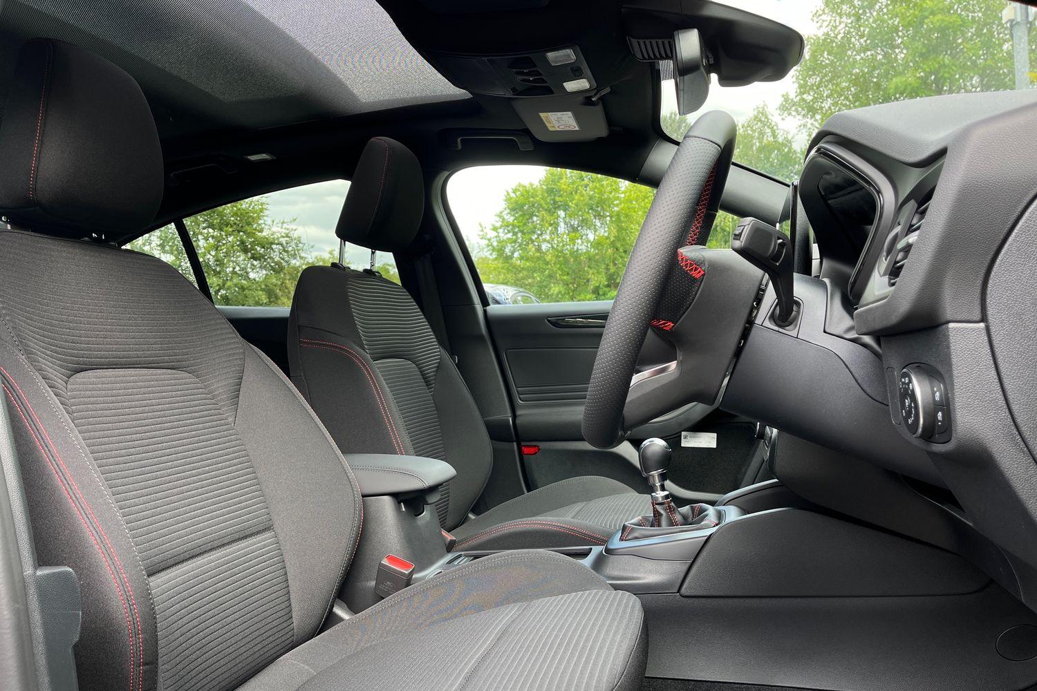 Ford Focus Photo 16