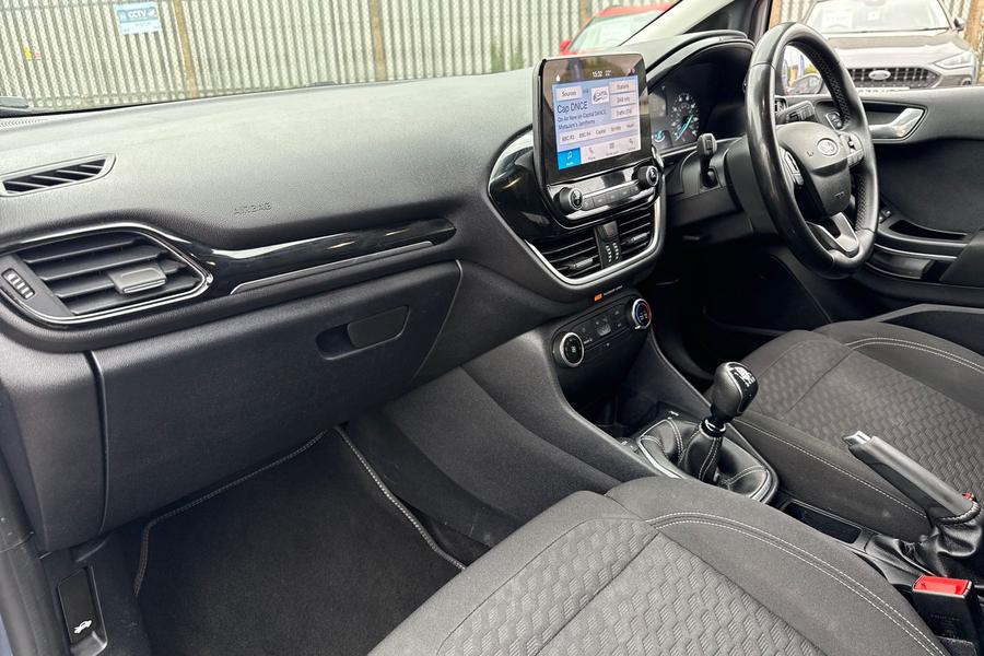 Ford FIESTA Photo autoimg-48e8852ae0d4948959ca5486f028f8747bac13ef.jpg