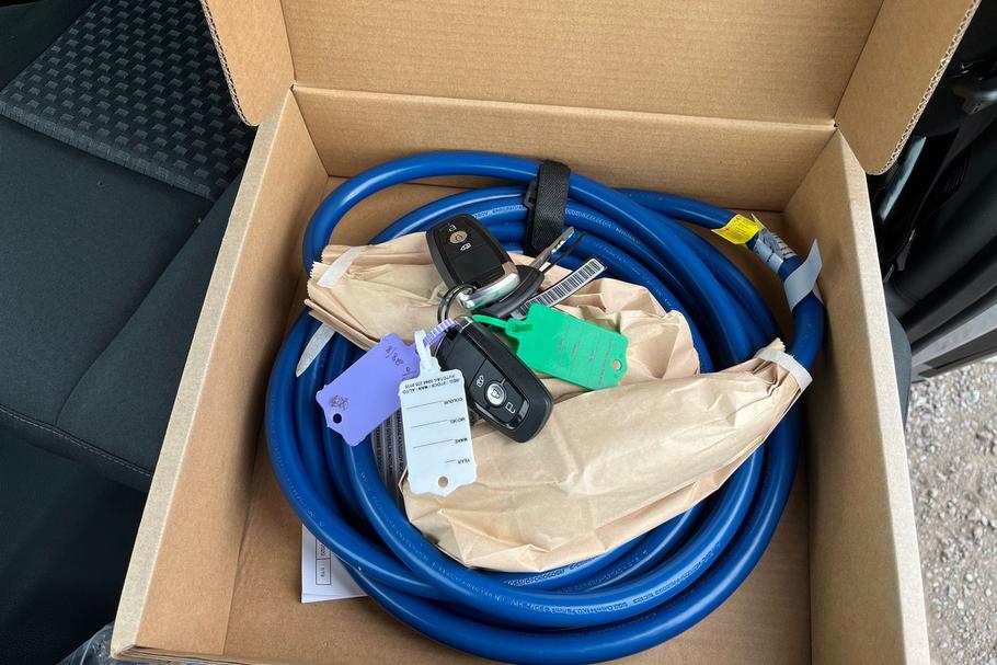 Used Ford E-TRANSIT YP75HFB 8