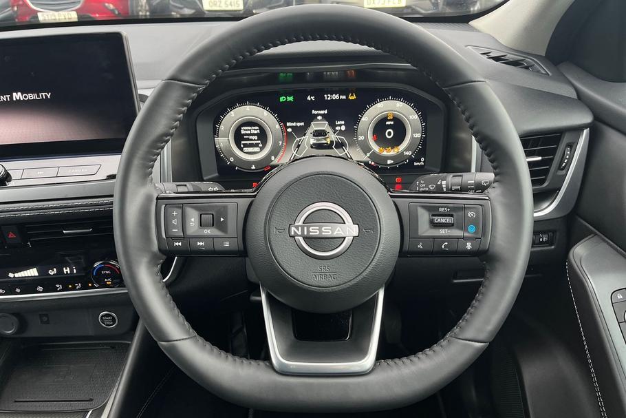 Used Nissan QASHQAI DU25BPK 12