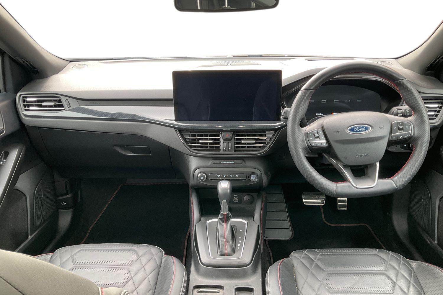 Ford FOCUS Photo 9