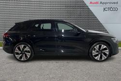 Audi Q8 E-Tron Photo 4