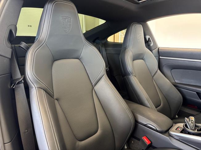 PORSCHE 911 Photo 14