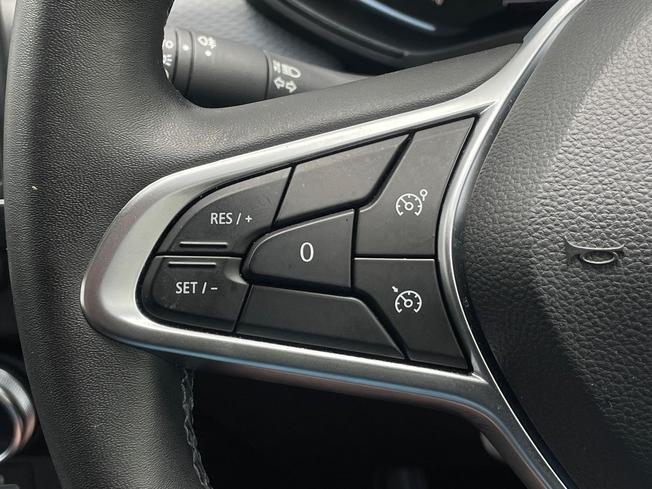 RENAULT Clio Photo 16