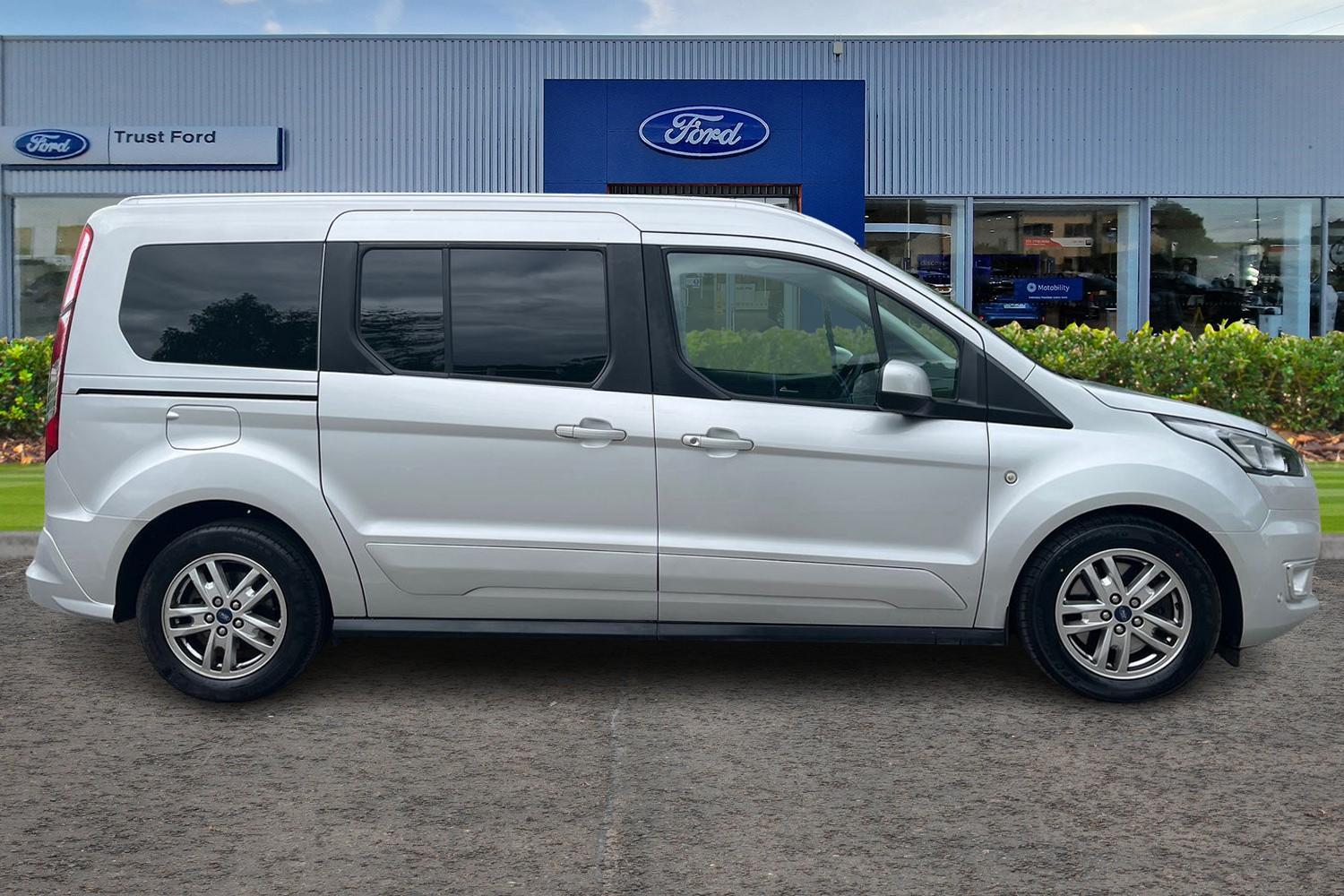 Ford GRAND TOURNEO CONNECT Photo 2