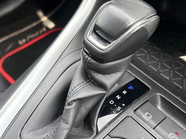 TOYOTA Rav4 Photo 36
