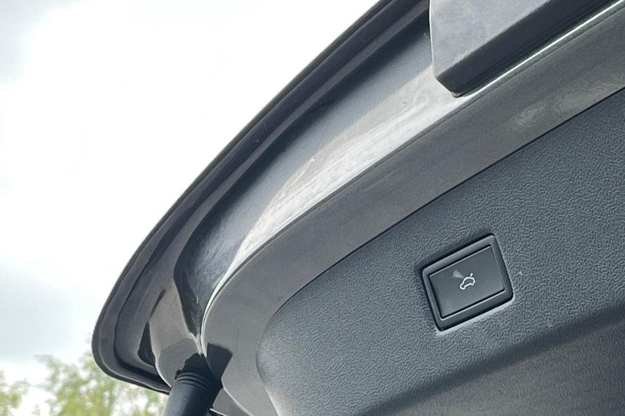 Ford Explorer Photo autoimg-490623537f291fe713c5219d7532394fee82b4ab.jpg