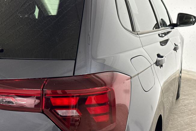 VOLKSWAGEN Polo Photo 23