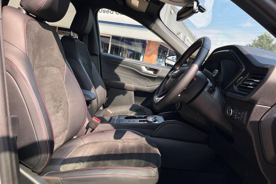 Ford Kuga Photo autoimg-490838506f0b693d3749816cdc26da2243d5d0e9.jpg