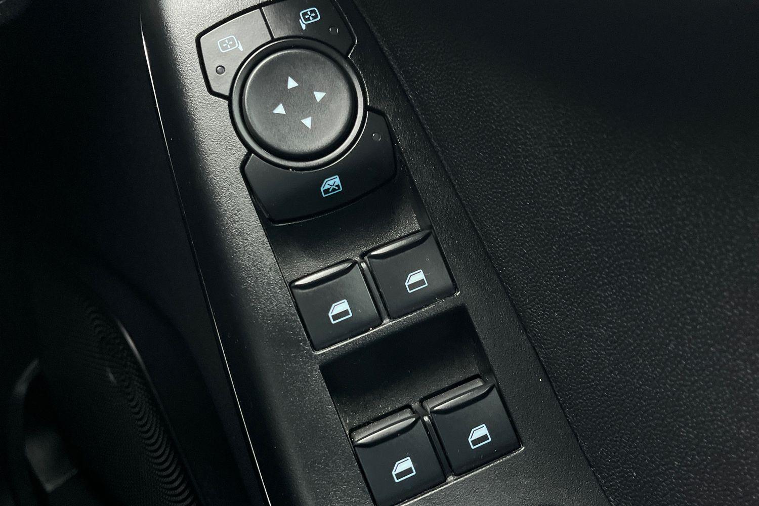 Ford Fiesta Photo 15