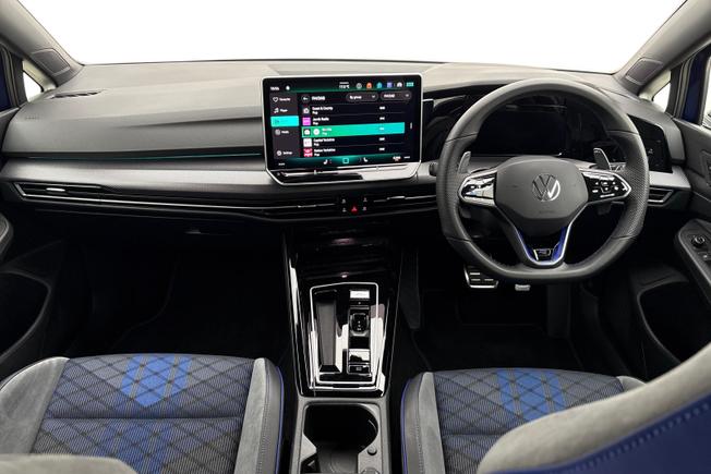 VOLKSWAGEN Golf Photo 10