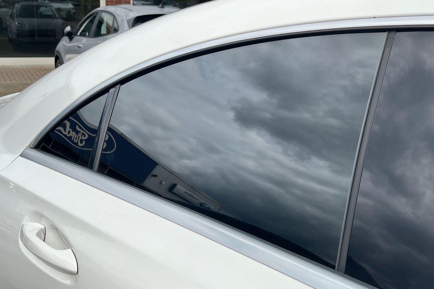 Mercedes-Benz CLA Photo 38