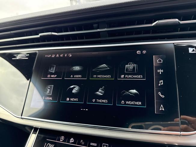 AUDI Q7 Photo 47